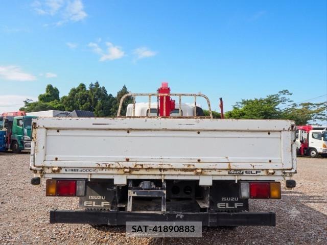 Isuzu ELF TRUCK 2011-08 8229831-3