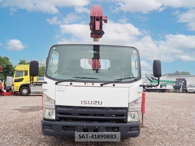 Isuzu ELF TRUCK 2011-08 8229831-7