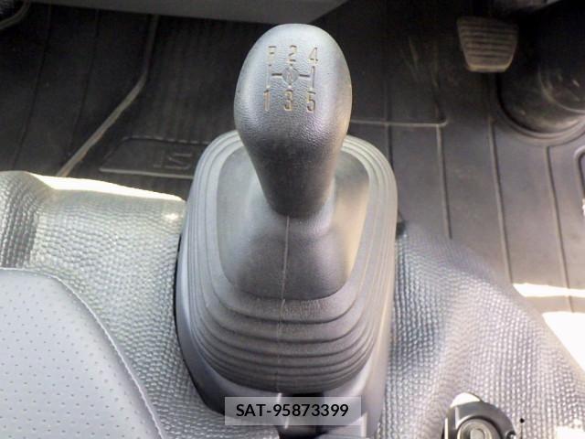 Isuzu ELF TRUCK 2022-06 8229774-17