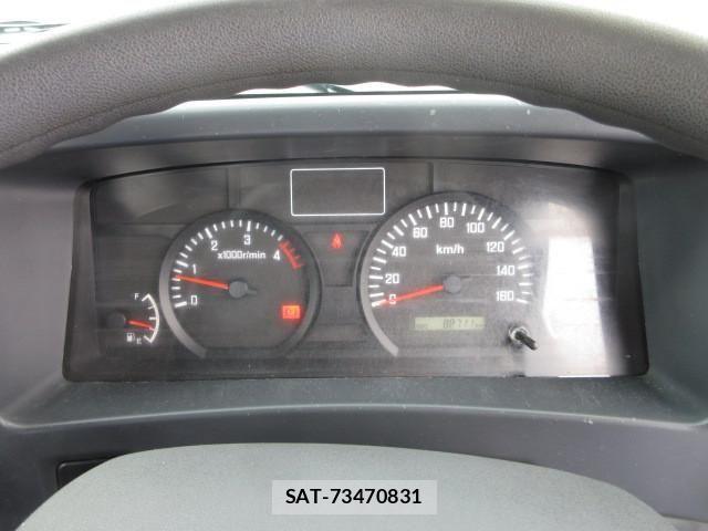 Isuzu ELF TRUCK 2019-04 8229802-15