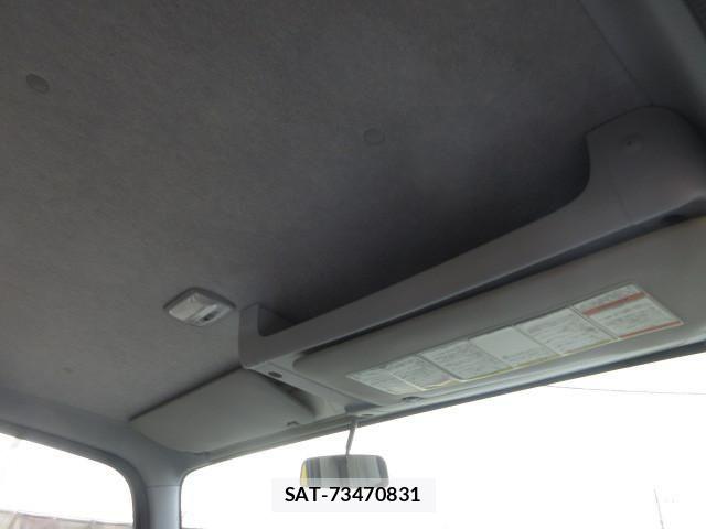 Isuzu ELF TRUCK 2019-04 8229802-21