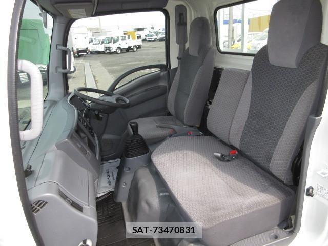 Isuzu ELF TRUCK 2019-04 8229802-24