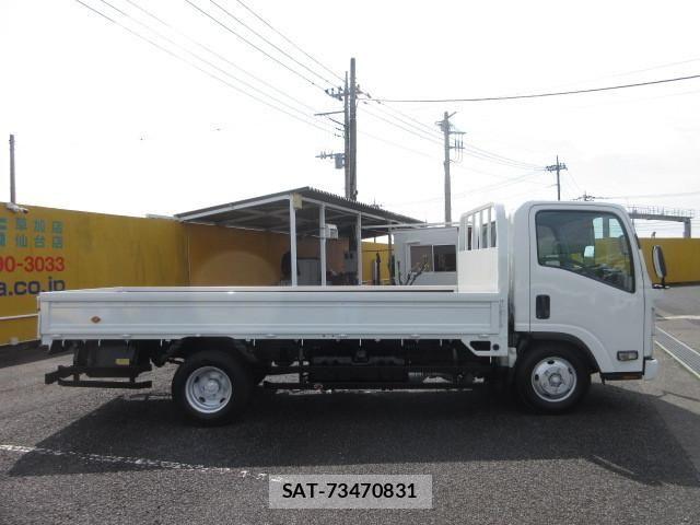 Isuzu ELF TRUCK 2019-04 8229802-5