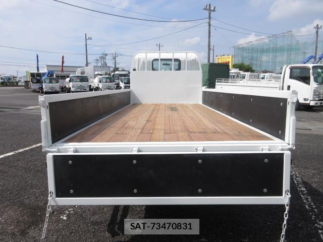 Isuzu ELF TRUCK 2019-04 8229802-7