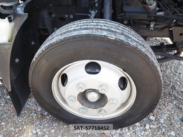 Isuzu ELF TRUCK 2018-06 8229769-19