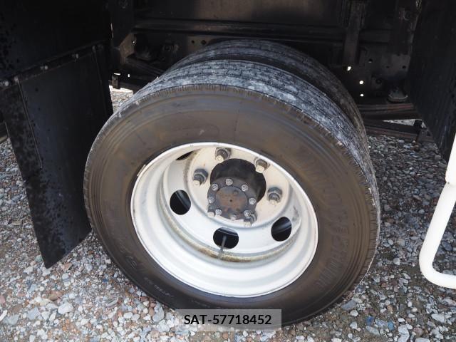 Isuzu ELF TRUCK 2018-06 8229769-26