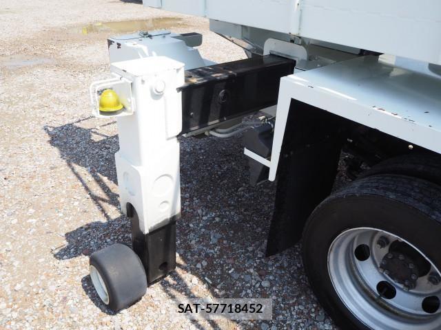 Isuzu ELF TRUCK 2018-06 8229769-27