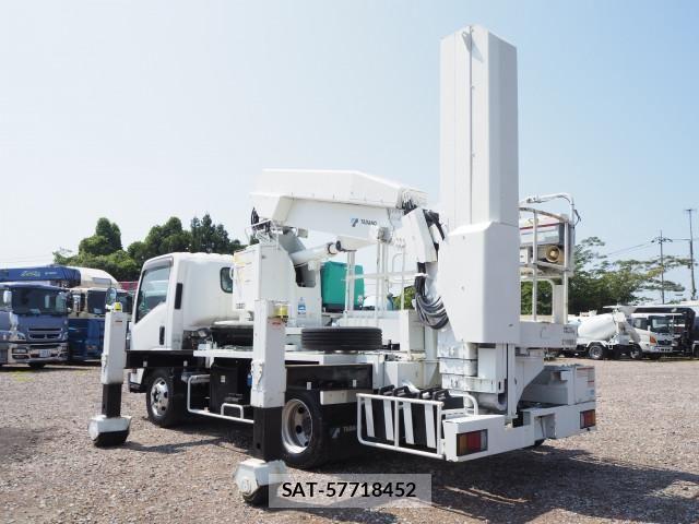 Isuzu ELF TRUCK 2018-06 8229769-2
