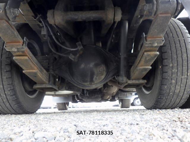 Isuzu ELF TRUCK 2014-10 8229821-22