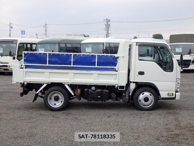 Isuzu ELF TRUCK 2014-10 8229821-4
