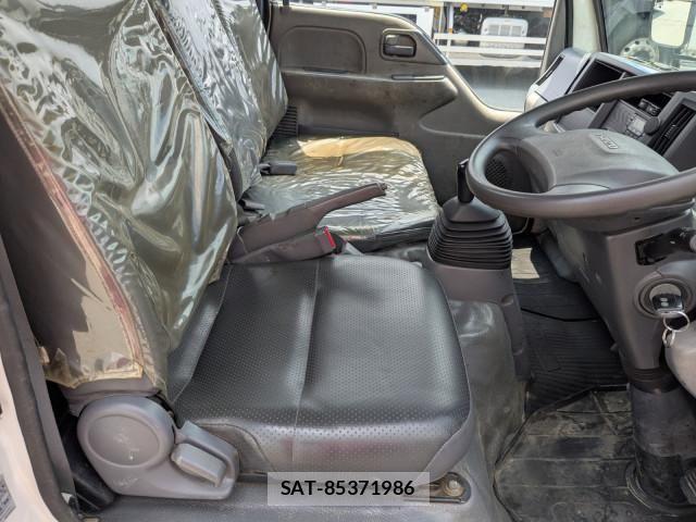 Isuzu ELF TRUCK 2017-02 8229794-13
