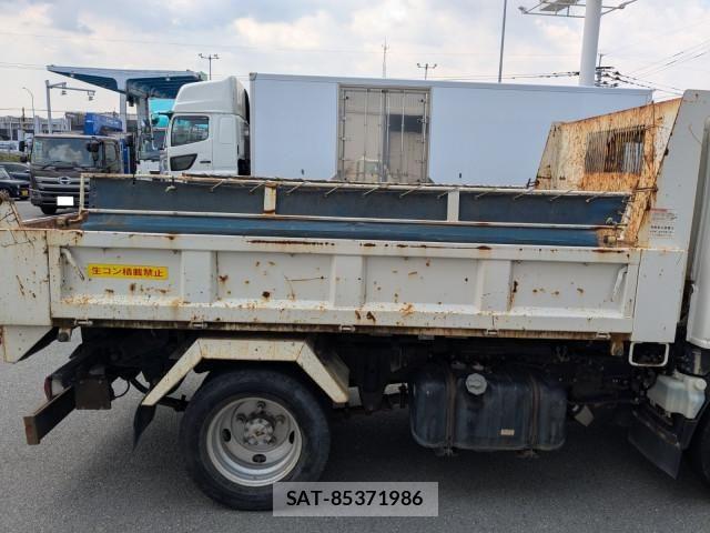 Isuzu ELF TRUCK 2017-02 8229794-22