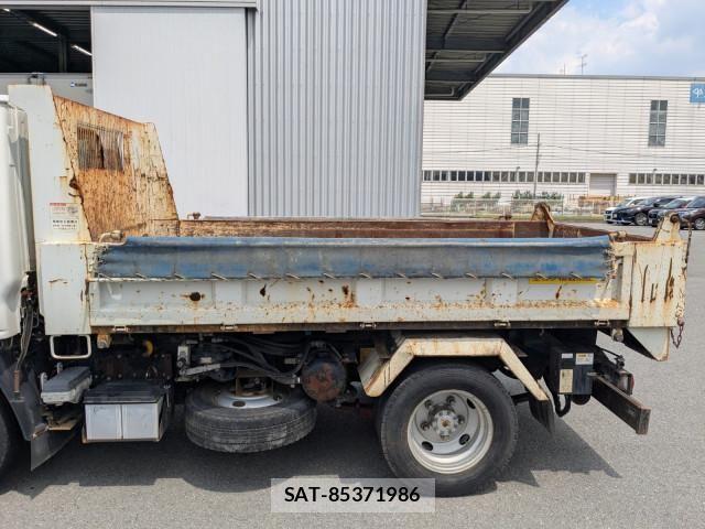 Isuzu ELF TRUCK 2017-02 8229794-23