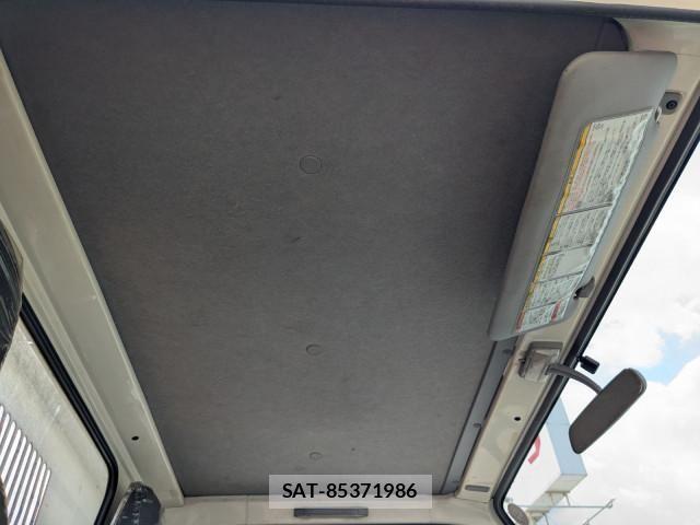 Isuzu ELF TRUCK 2017-02 8229794-8