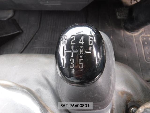 Isuzu ELF TRUCK 2018-02 8229814-17