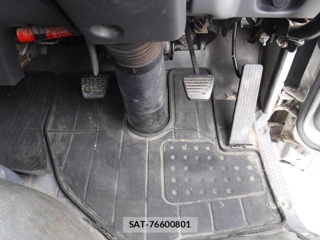 Isuzu ELF TRUCK 2018-02 8229814-20