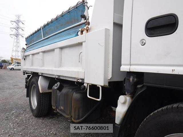 Isuzu ELF TRUCK 2018-02 8229814-8