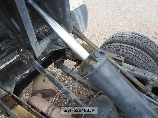 Isuzu ELF TRUCK 2013-10 8229816-14