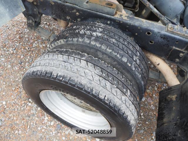 Isuzu ELF TRUCK 2013-10 8229816-22