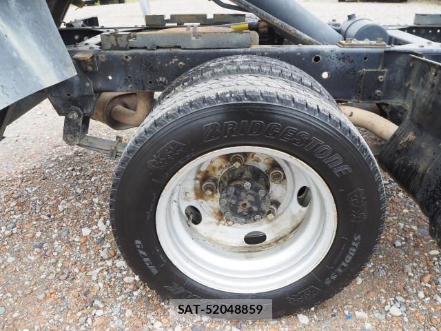Isuzu ELF TRUCK 2013-10 8229816-23