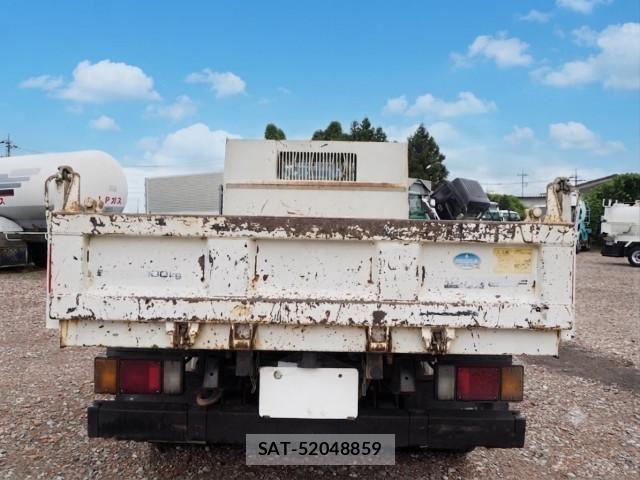 Isuzu ELF TRUCK 2013-10 8229816-3