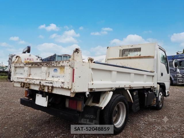 Isuzu ELF TRUCK 2013-10 8229816-4