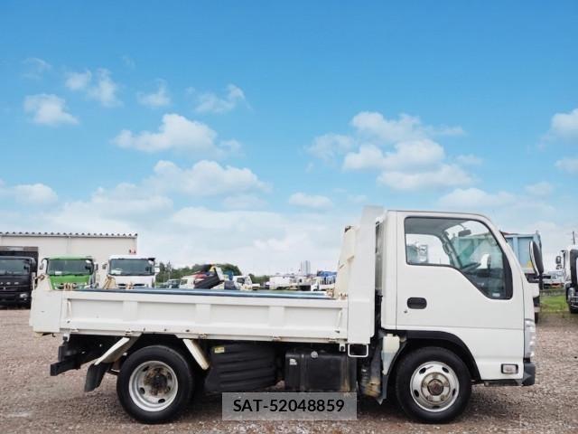 Isuzu ELF TRUCK 2013-10 8229816-5