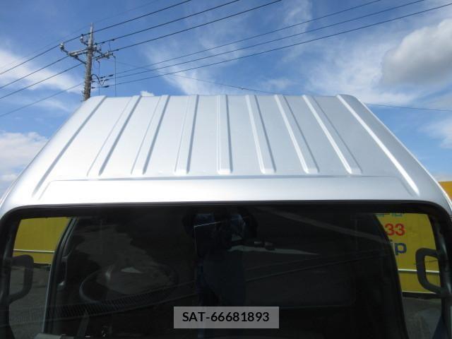 Isuzu ELF TRUCK 2022-06 8229782-10