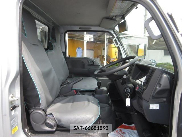 Isuzu ELF TRUCK 2022-06 8229782-11