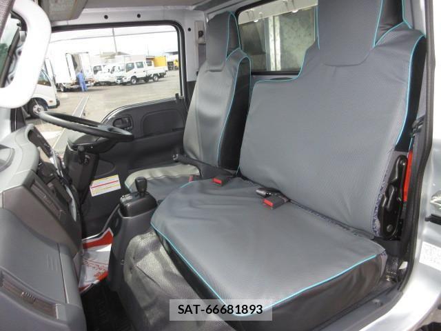 Isuzu ELF TRUCK 2022-06 8229782-19