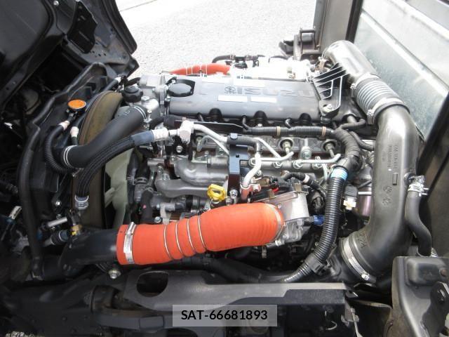 Isuzu ELF TRUCK 2022-06 8229782-22