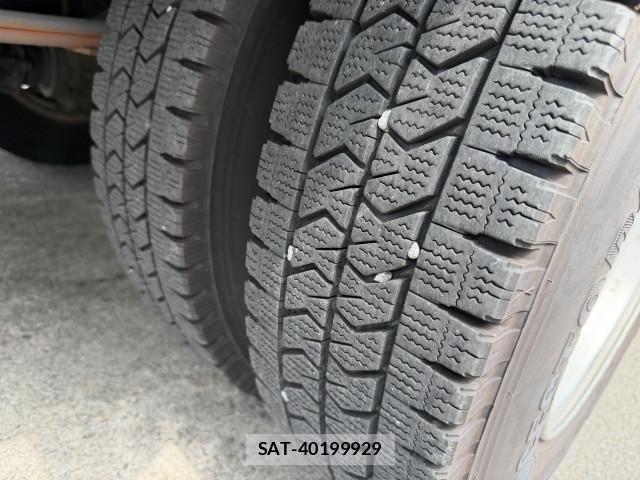 Isuzu ELF TRUCK 2020-02 8229836-19