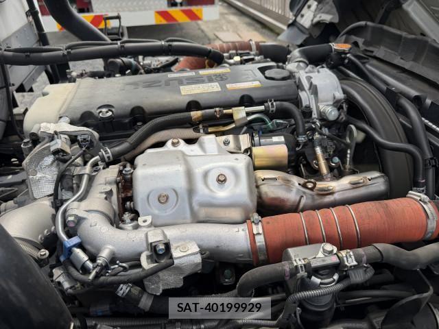 Isuzu ELF TRUCK 2020-02 8229836-22