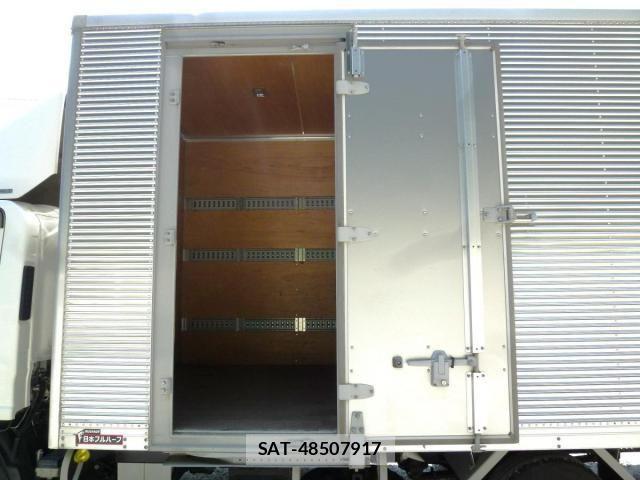 Isuzu ELF TRUCK 2023-06 8229768-9