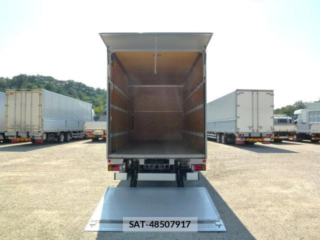 Isuzu ELF TRUCK 2023-06 8229768-16