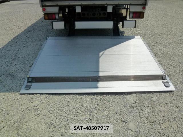 Isuzu ELF TRUCK 2023-06 8229768-18