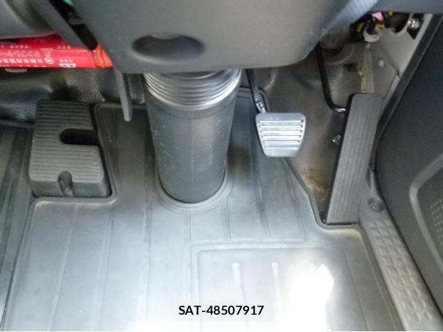 Isuzu ELF TRUCK 2023-06 8229768-29
