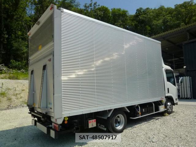 Isuzu ELF TRUCK 2023-06 8229768-3