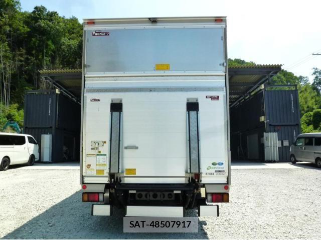 Isuzu ELF TRUCK 2023-06 8229768-4