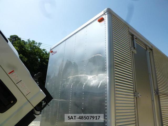 Isuzu ELF TRUCK 2023-06 8229768-7