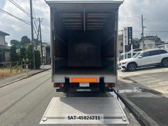 Isuzu ELF TRUCK 2011-01 8229791-8