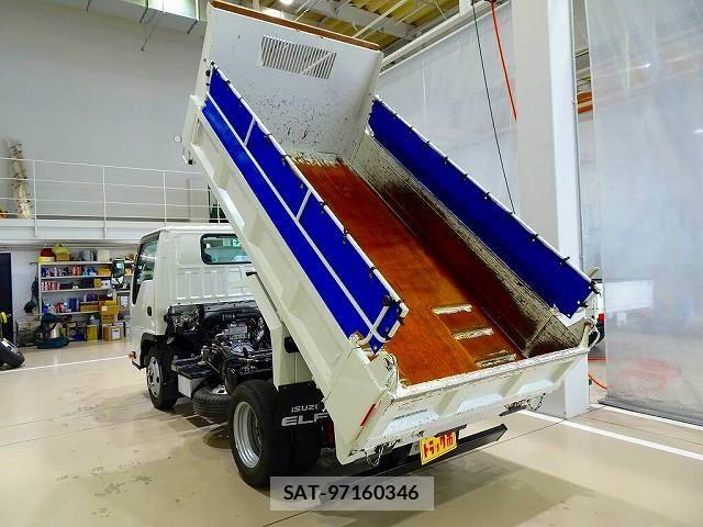 Isuzu ELF TRUCK 2018-09 8229770-11