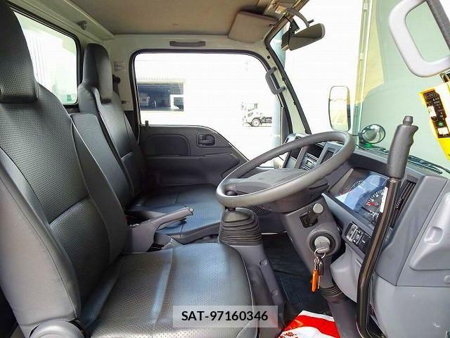 Isuzu ELF TRUCK 2018-09 8229770-13