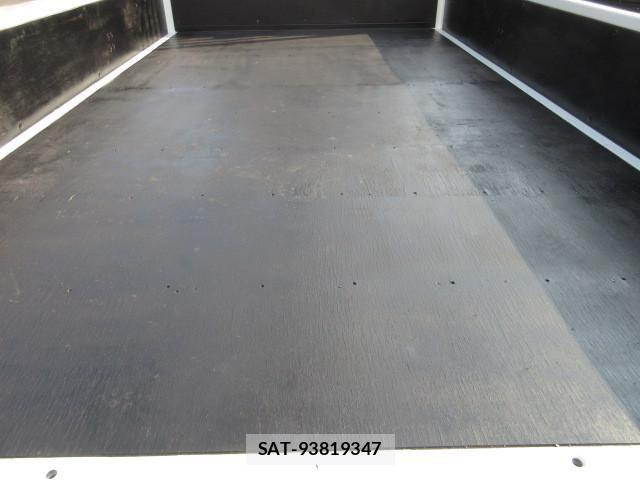 Isuzu ELF TRUCK 2020-01 8229773-9