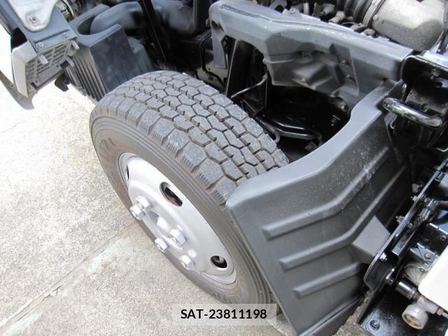 Isuzu ELF TRUCK 2003-04 8229819-21