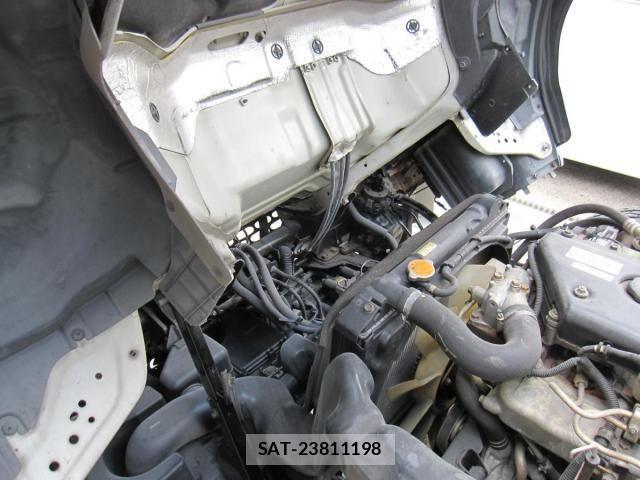 Isuzu ELF TRUCK 2003-04 8229819-23