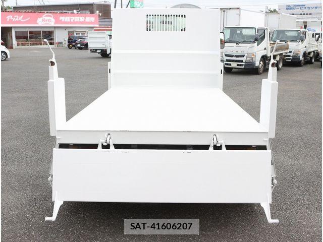 Isuzu ELF TRUCK 2013-01 8245139-20