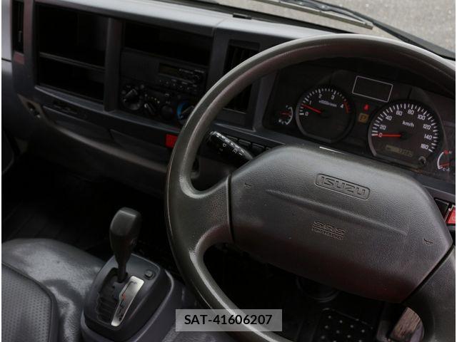 Isuzu ELF TRUCK 2013-01 8245139-24