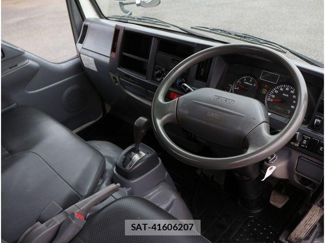 Isuzu ELF TRUCK 2013-01 8245139-2