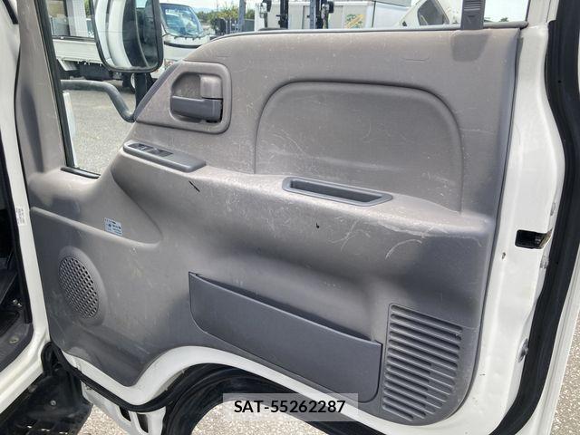 Isuzu ELF TRUCK 2014-09 8245137-23